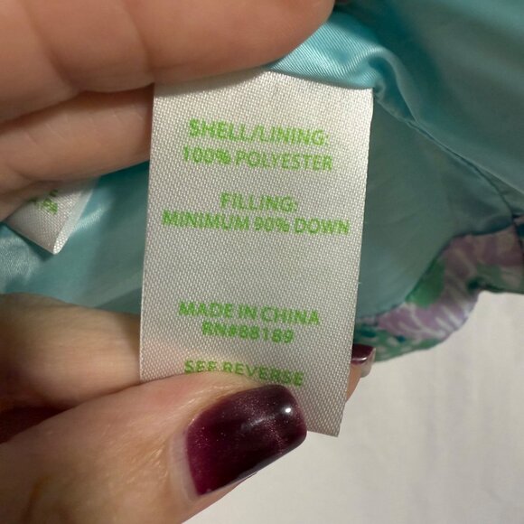 Lilly Pulitzer Essie Masterpiece Down Puffer Vest‎ in Gypset Paradise Engineered - Picture 6 of 10